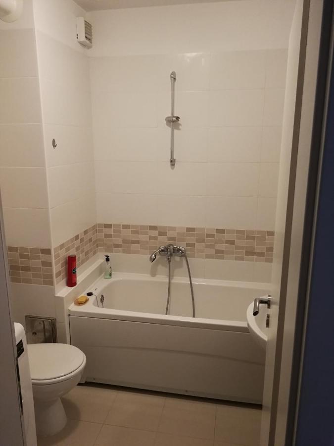 Iver Apartman Сесвете Экстерьер фото